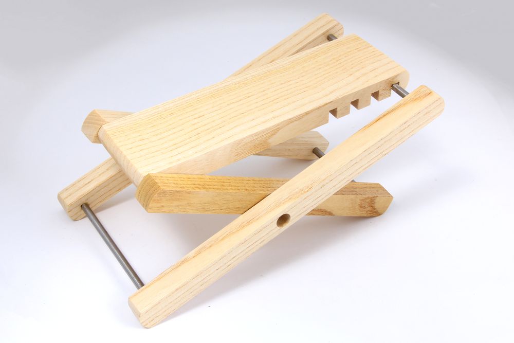 Lindo Guitar Folding Wooden Foot Stool Rest Acoustic Electric Guitar