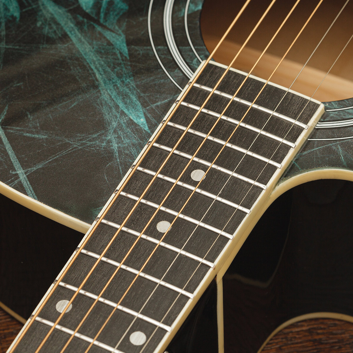 Lindo-Left-Handed-Fractal-Acoustic-Guitar-Fretboard