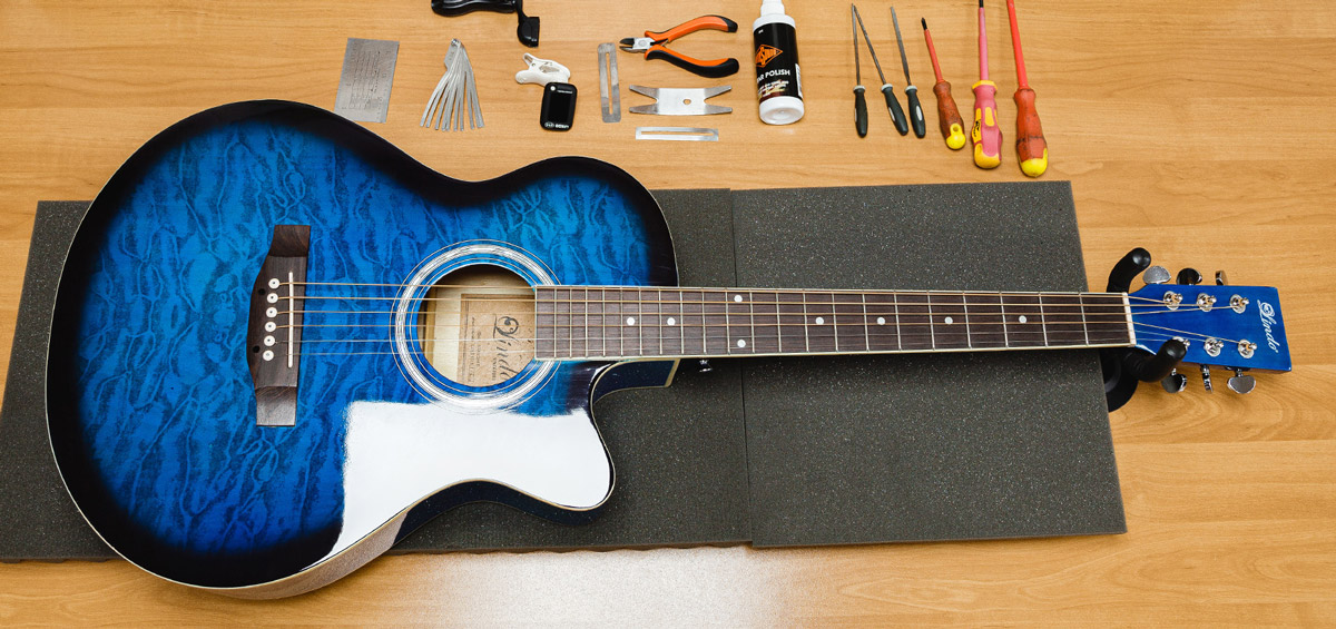 Lindo-Sapphire-Blue-Standard-Acoustic-Guitar-Setup