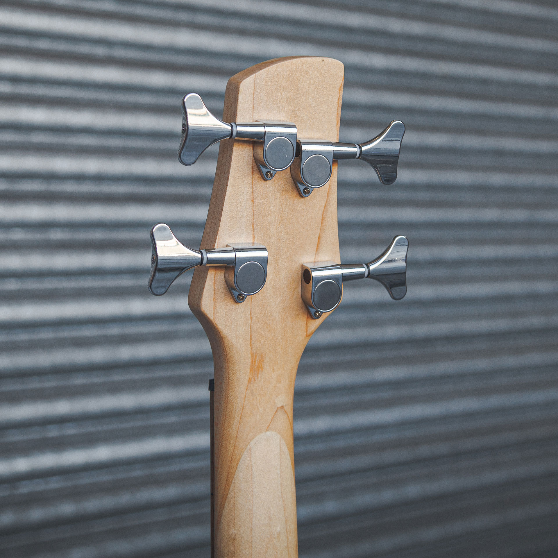 lindo-pdb-series-purple-dove-electric-bass-guitar-headstock-back