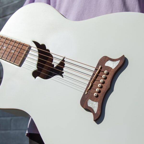 Lindo Left Handed White Dove V2 Electro Acoustic Guitar and Padded Gigbag - Image 2