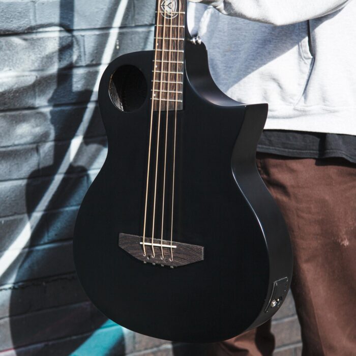 lindo-neptune-short-scale-electro-acoustic-bass-short-scale-slim-body-guitar