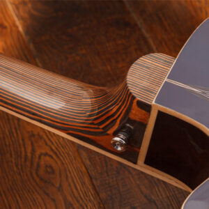 W41 Lindo Short Scale Sahara Electro Acoustic Bass Guitar – gallery image 5