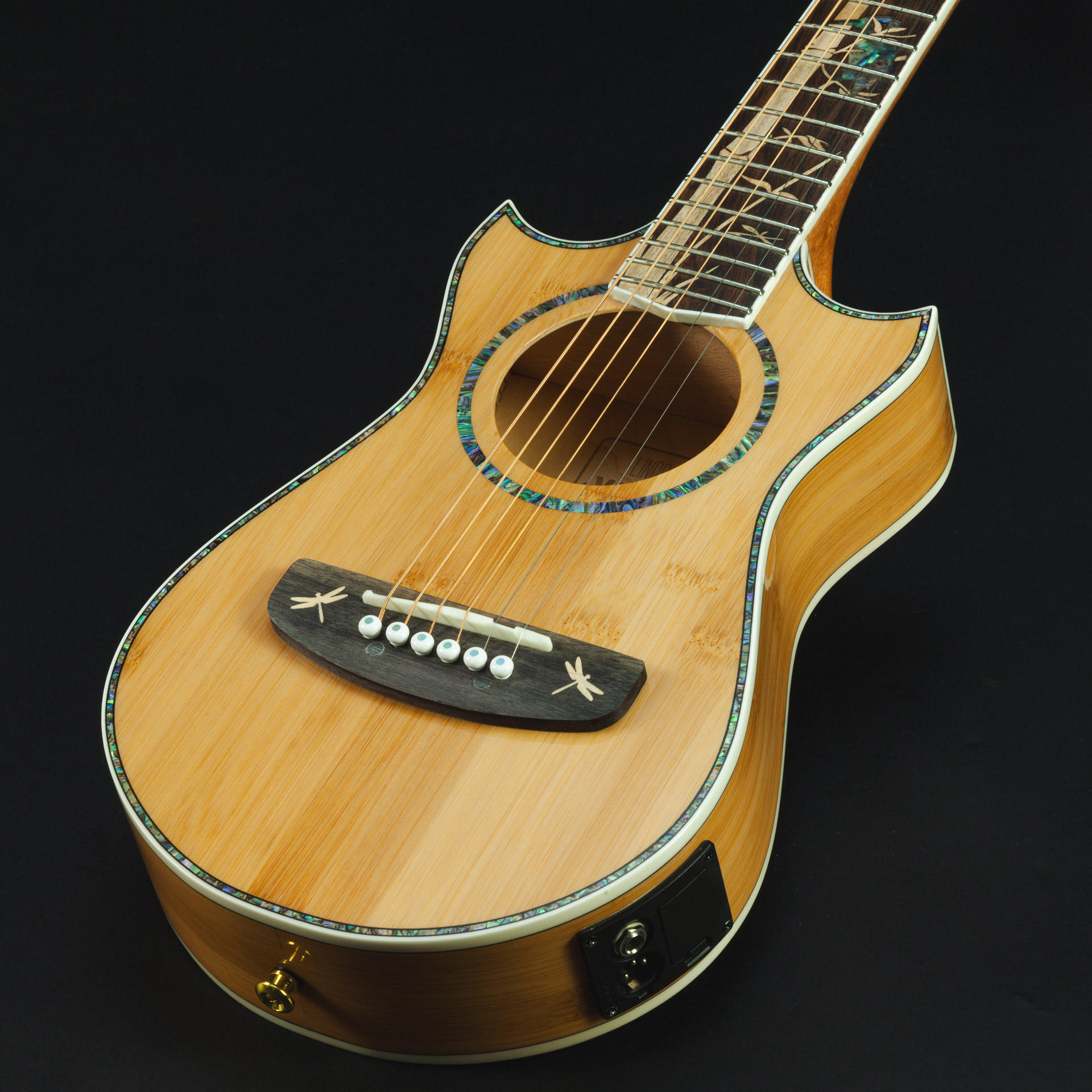 Lindo-Bamboo-Voyager-V2-Electro-Acoustic-Travel-Guitar-Body