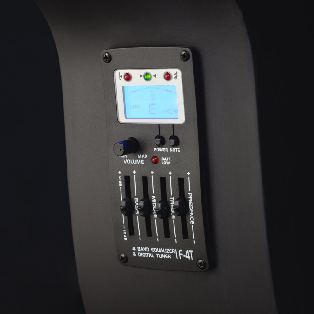 Lindo Neptune V3 F-4T Bass preamp and tuner