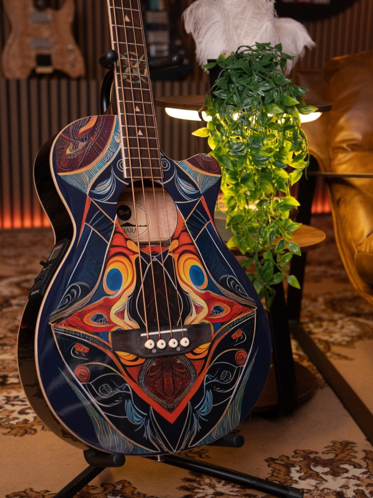 W32 Lindo Short Scale Sahara Electro Acoustic Bass Guitar B stock – gallery image 9