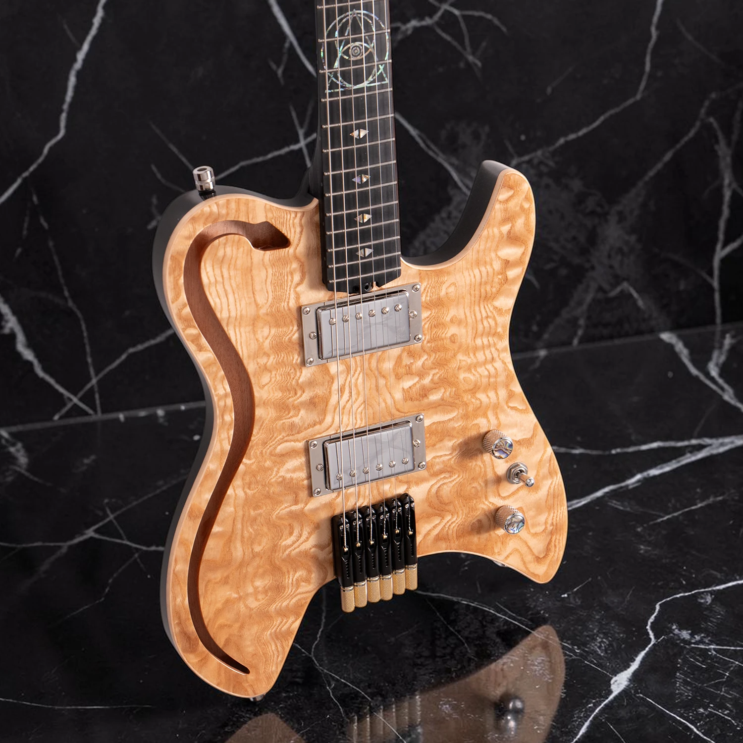 W31 Lindo AfterLife Electric Guitar Eye of Horus Headless Chambered – gallery image 10