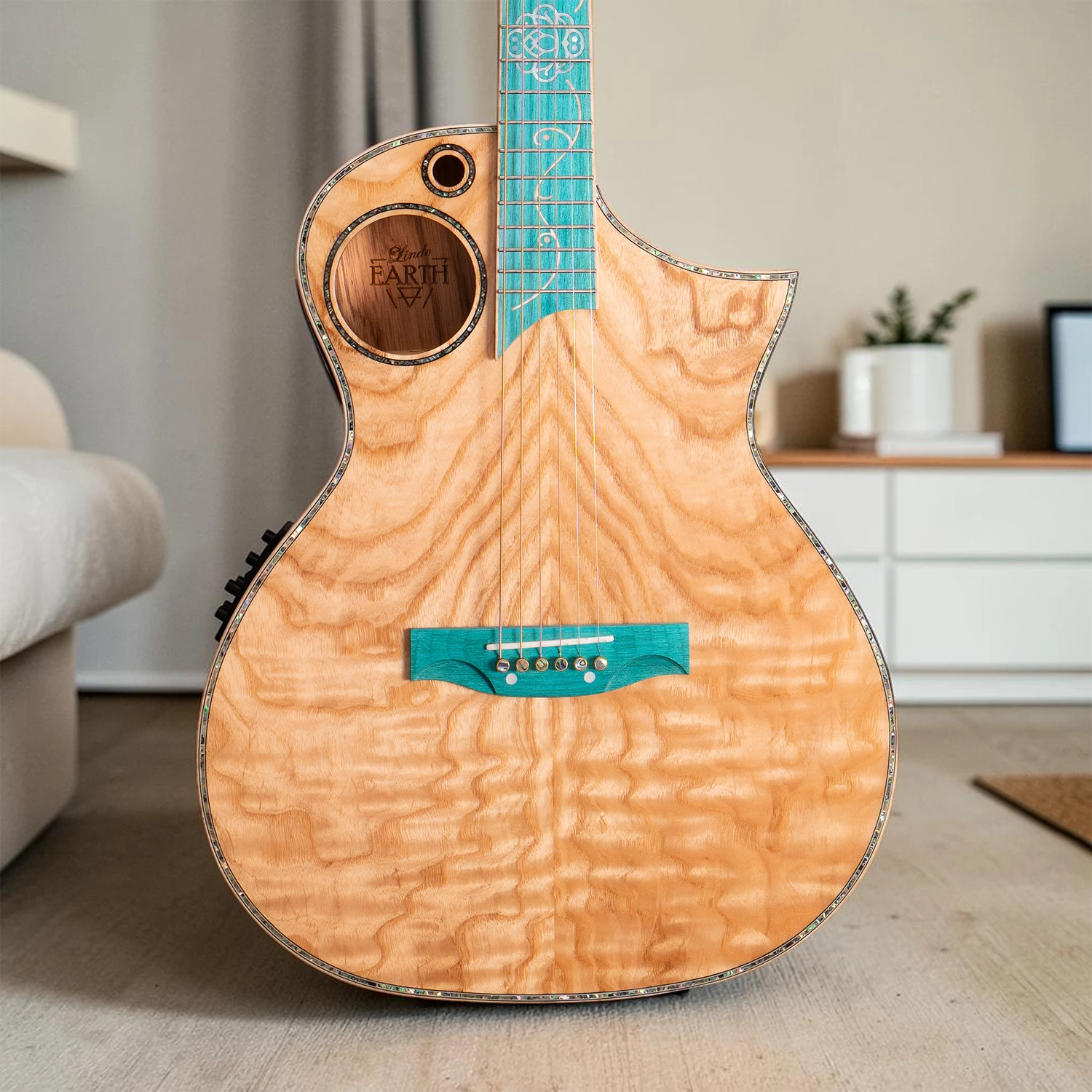 W29 Lindo Earth V2 Slim Body Electro Acoustic Guitar and Premium Hard Case – gallery image 2