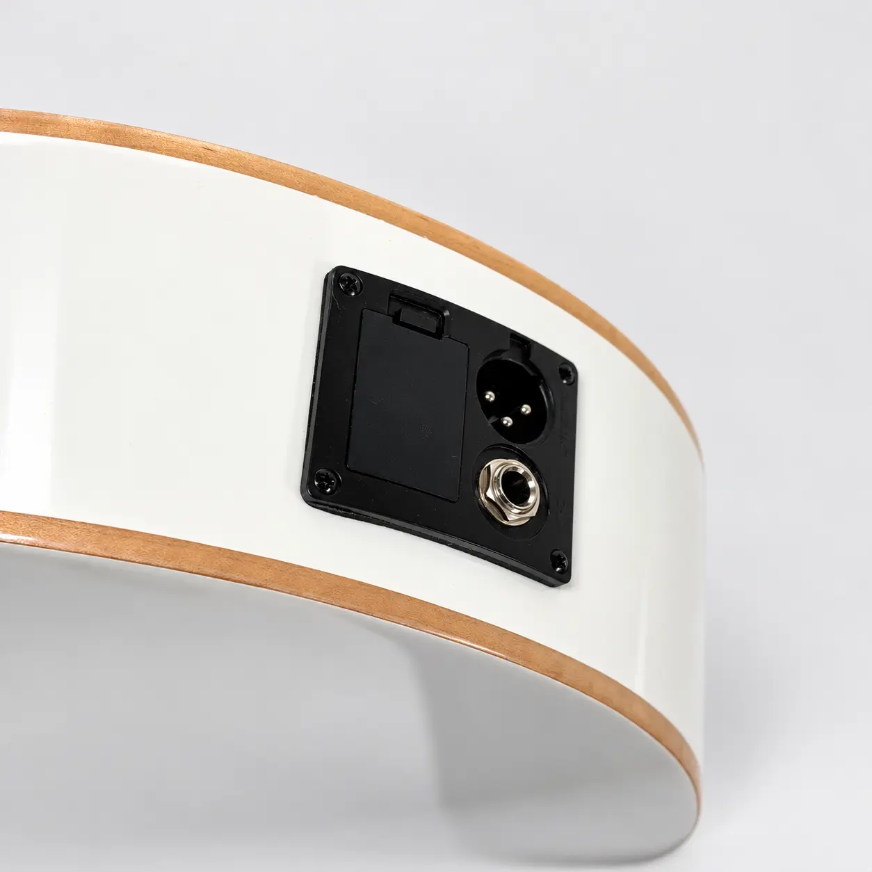 Lindo left-handed White Dove short scale electro acoustic bass guitar — output sockets and battery cover