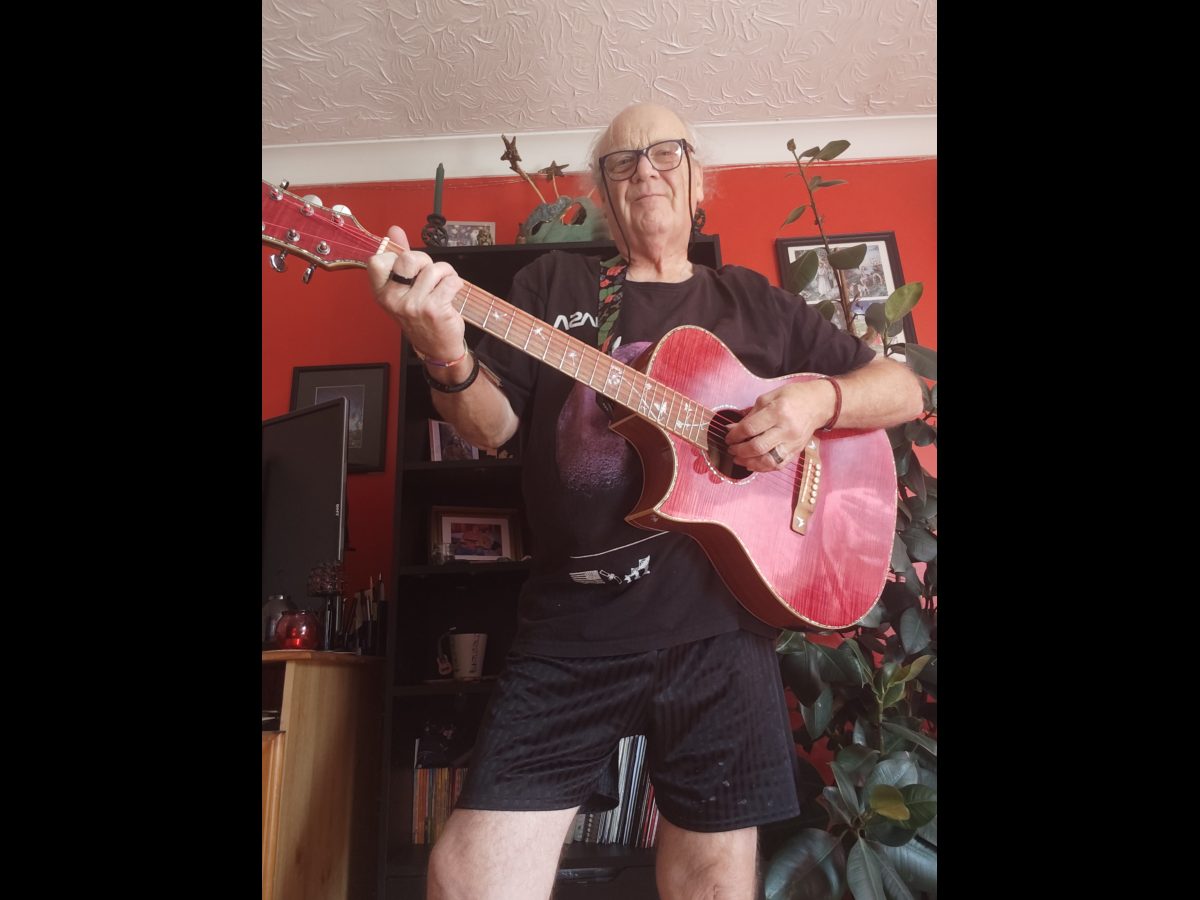 Lindo Dandelion Electro Acoustic Guitar