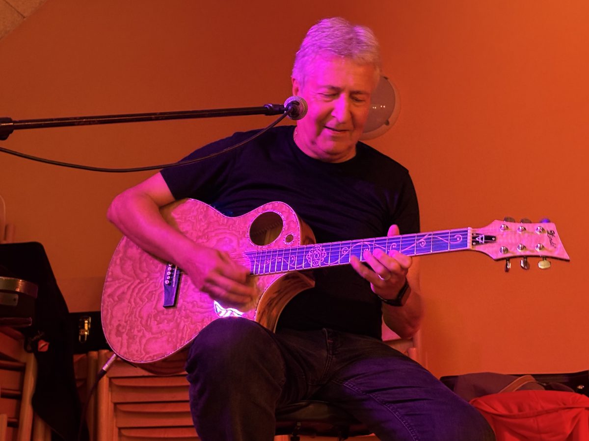 Lindo Earth Electro Acoustic Guitar
