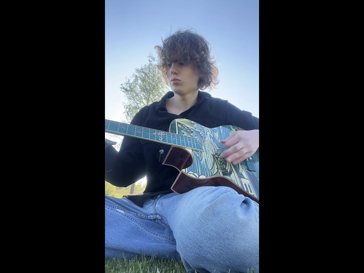 Lindo Mizumi Electro Acoustic Guitar