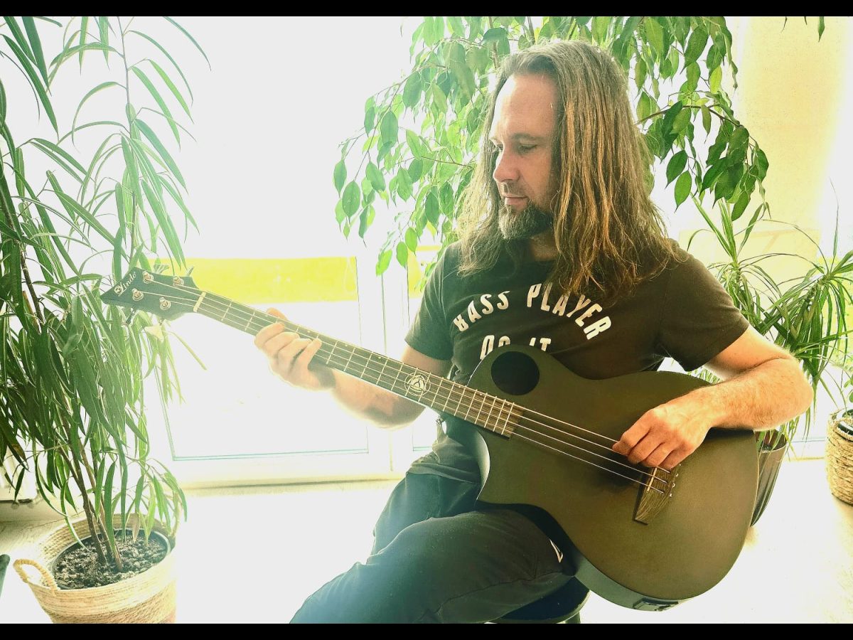 Lindo Neptune Electro Acoustic Bass