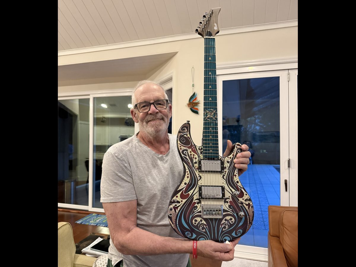 Lindo Sahara V2 Electric Guitar