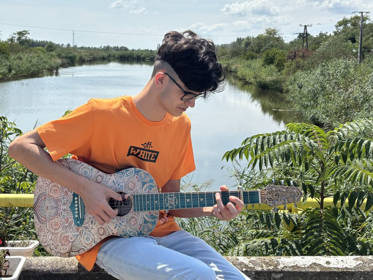 Lindo Sahara Electro Acoustic Guitar 3/4
