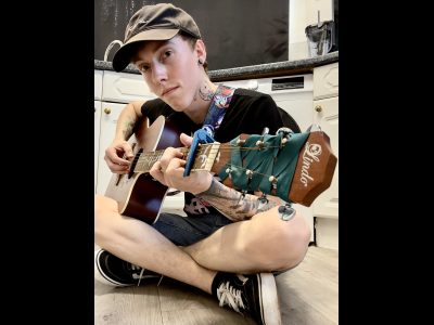 LINDO FEELING ELECTRO ACOUSTIC GUITAR