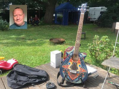 Short Scale Lindo Sahara Electro Acoustic Bass Guitar