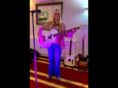 Lindo White Dove Electro Acoustic Guitar